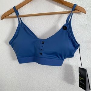Nike light support sports bra